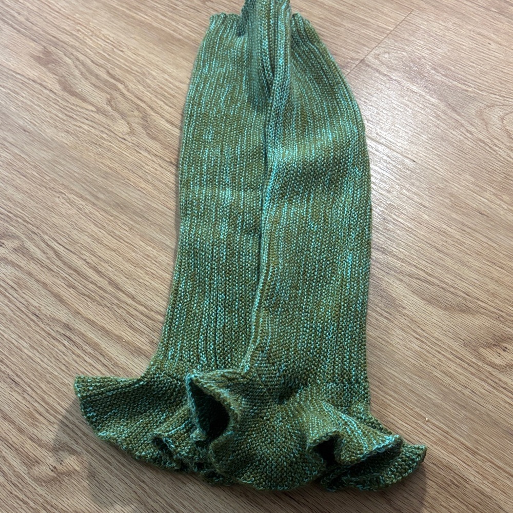 Source Unknown Green Ruffled Hosiery